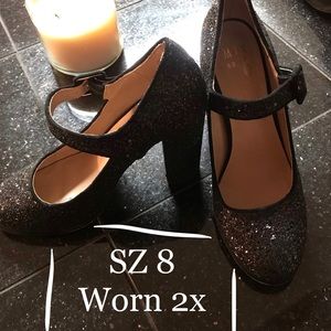 Black glitzy block/stacked heel